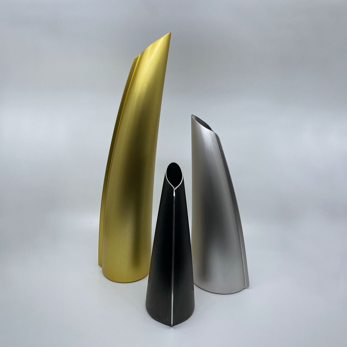 fink | single stem vase | silver medium - LC