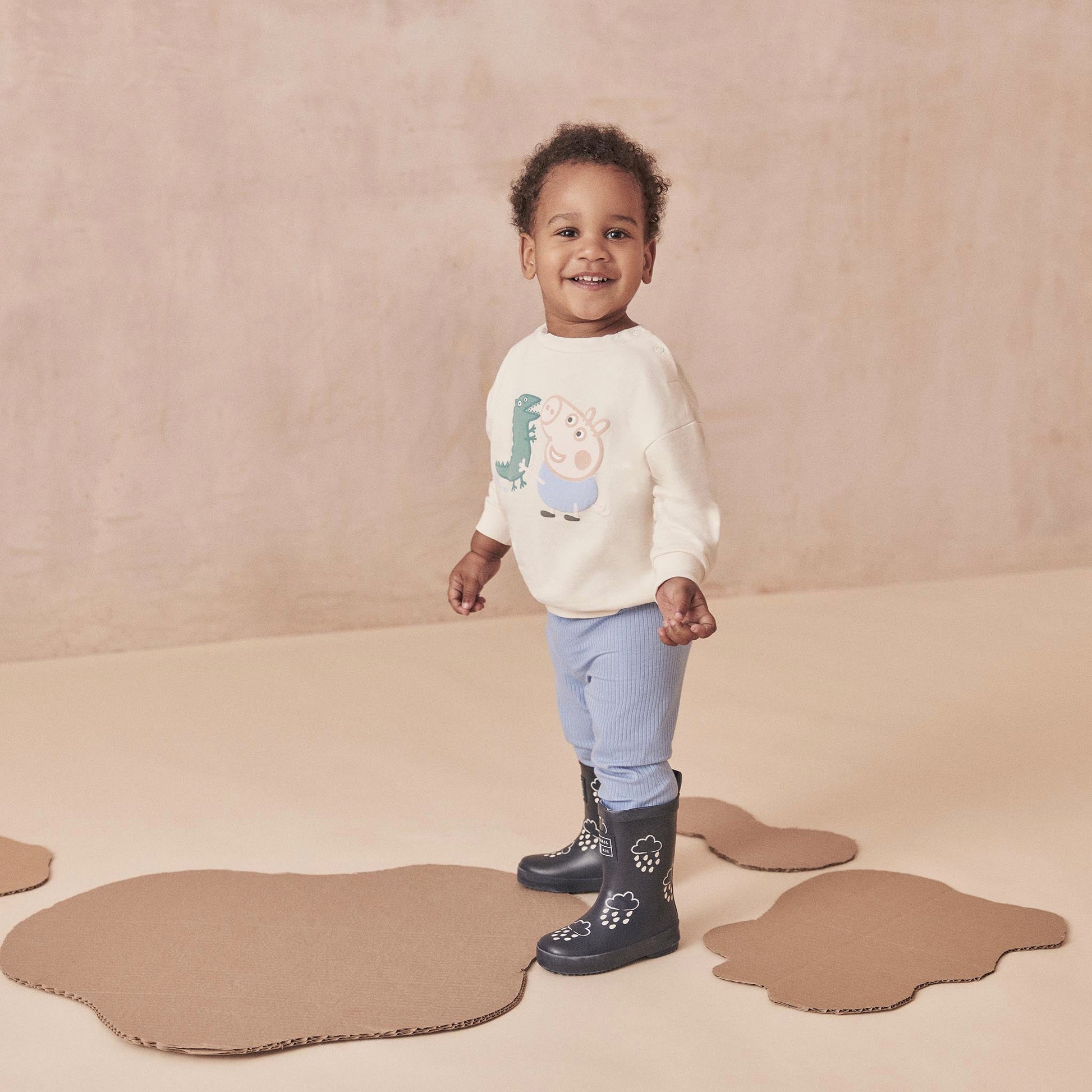 George Pig Oversized Sweatshirt & Leggings Outfit