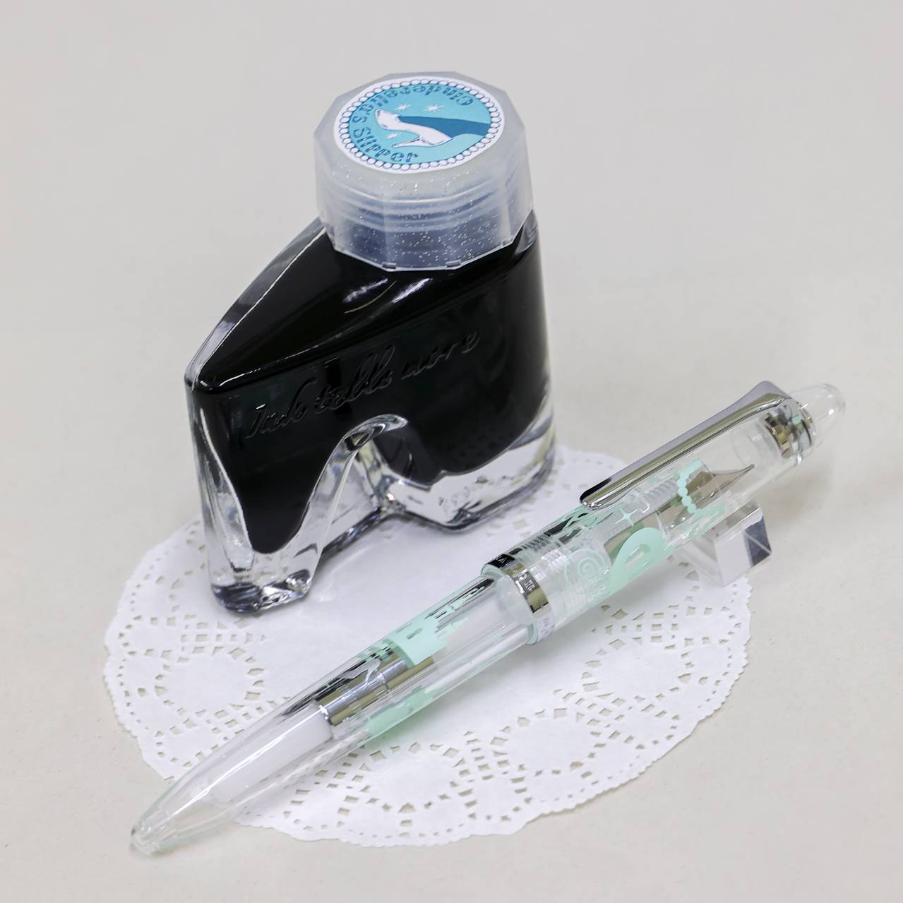 BUNGUBOX Original Fountain Pen - Cinderella's Slipper - Mint Green & Silver