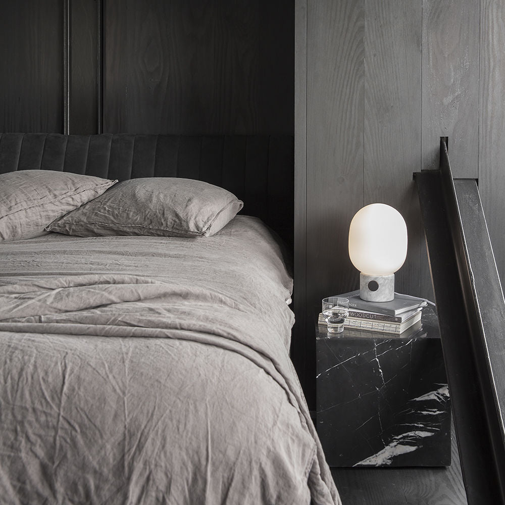 audo copenhagen (menu) | jwda table lamp large | white carrara marble
