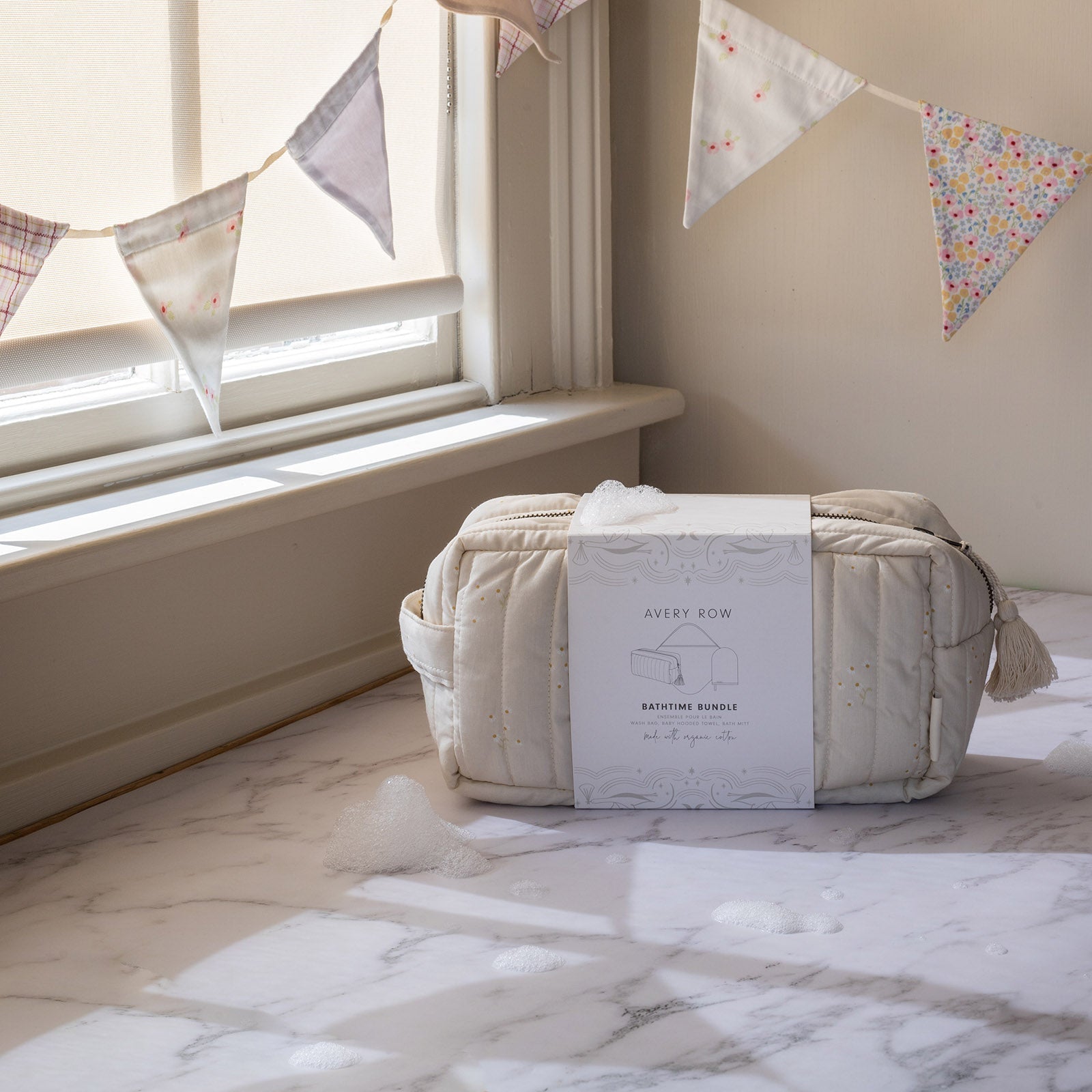 Avery Row Bathtime Bundle New Baby Gift Set - Chamomile
