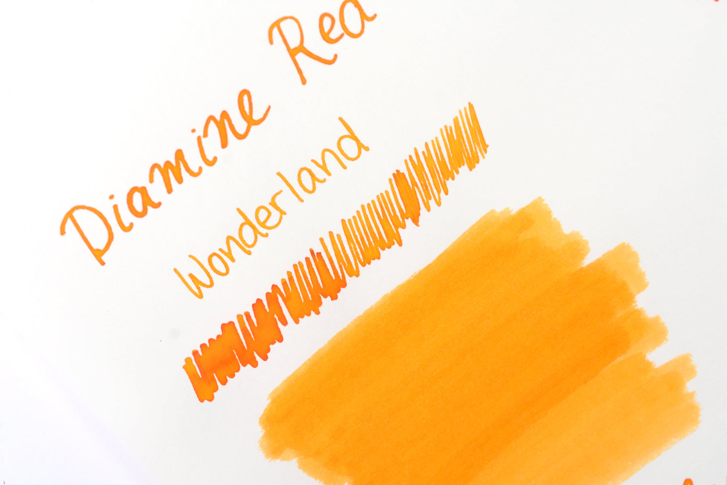 Diamine Red Edition - Wonderland