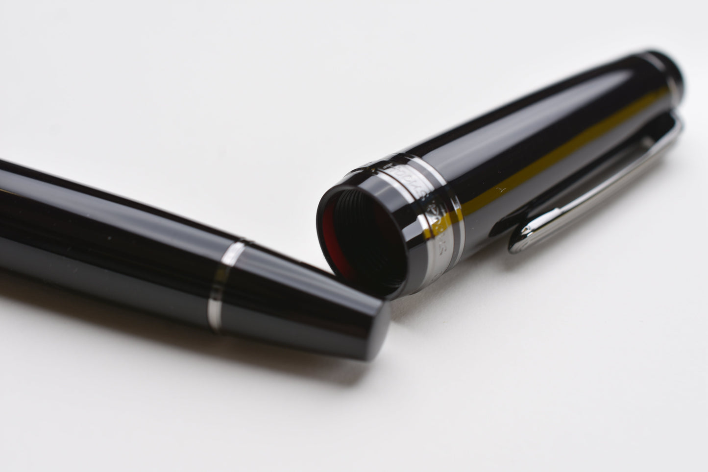 BUNGUBOX Original Fountain Pen - Piston - The Witch 2022