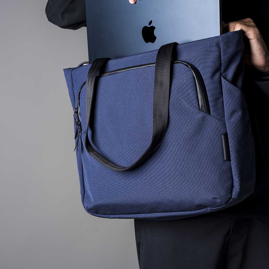 Bravo Tote V1