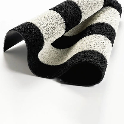 chilewich | shag doormat 46x71cm (18x28") | bold stripe black + white