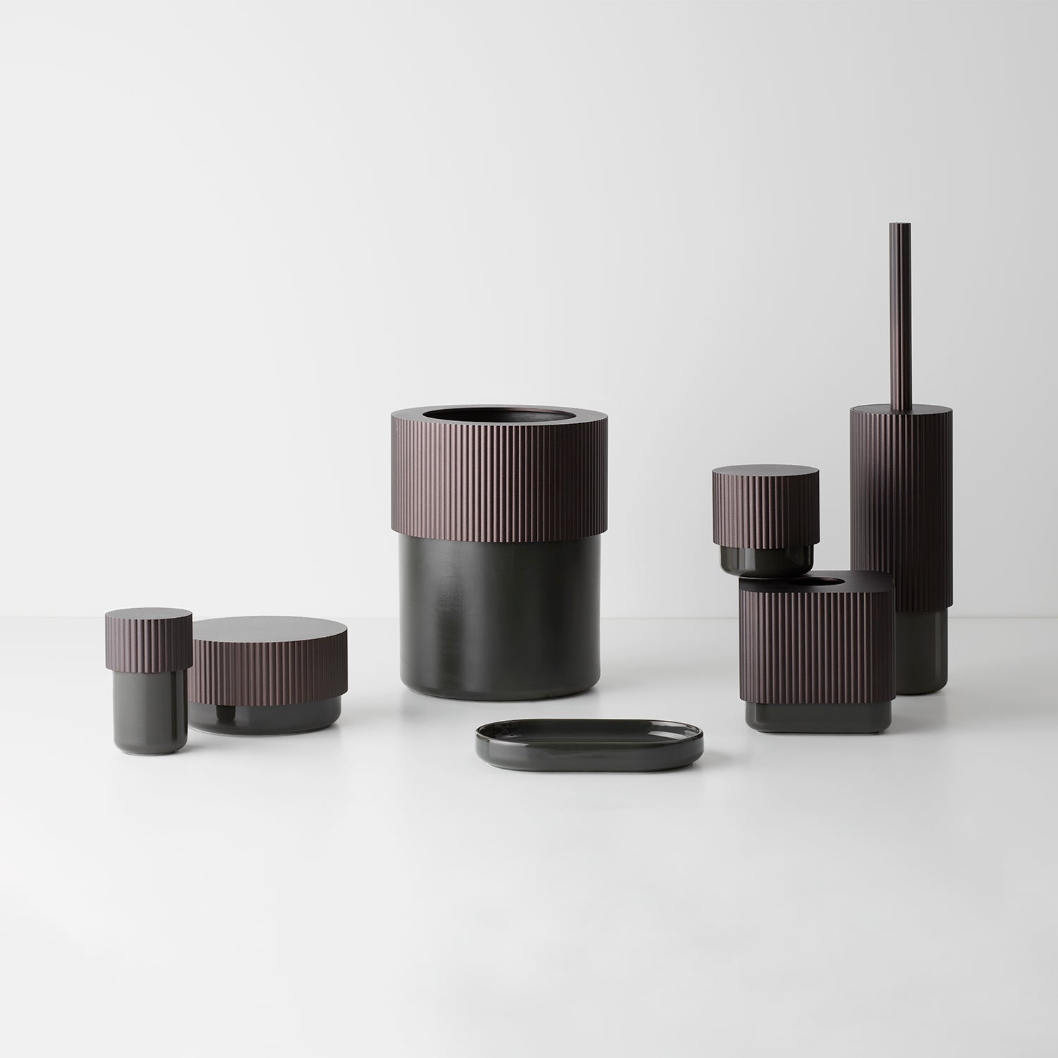 decor walther | OF.LINE series | toilet brush set | mocca + moor