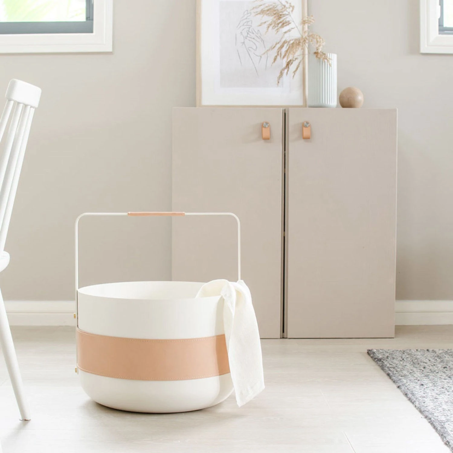 eldvarm | emma wood basket | blanc