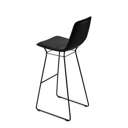freifrau | amelia barstool high 82cm | wire frame deep black| riga m1 noir 18