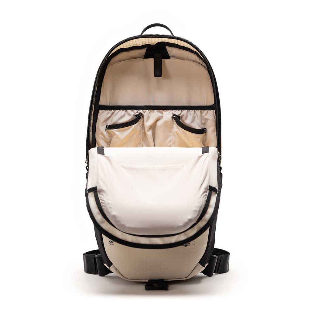 All Season Backpack 17L