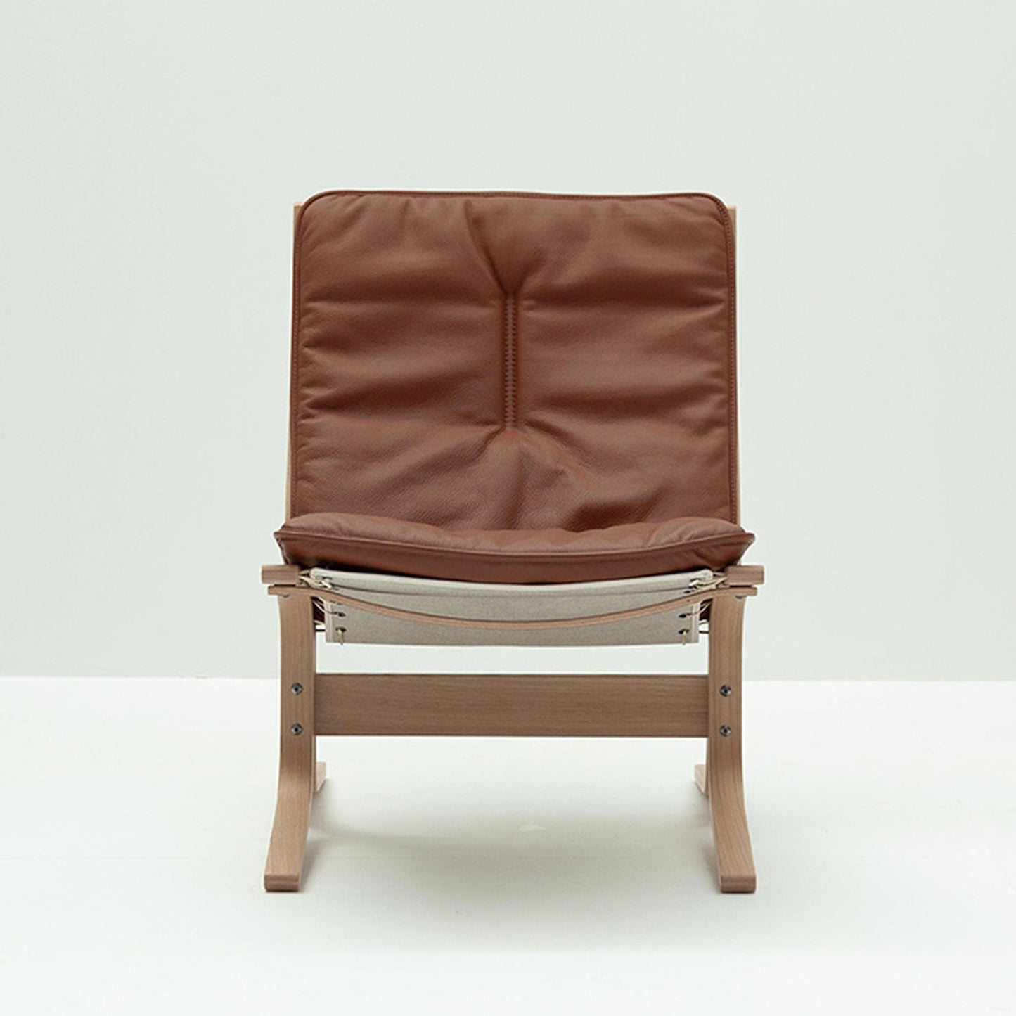 hjelle | siesta fiora 307 chair | low back | oak + rustical tan leather