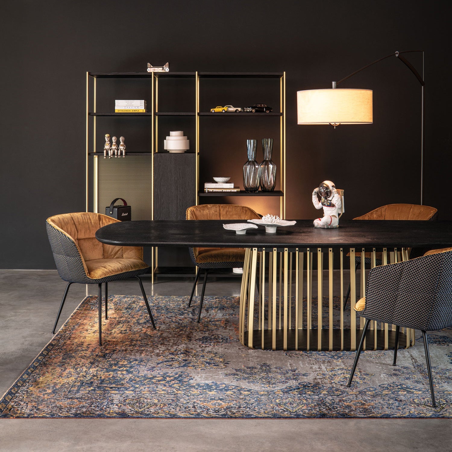 janua | bc 07 basket table boat shape | smoked oak + black base 220x110cm