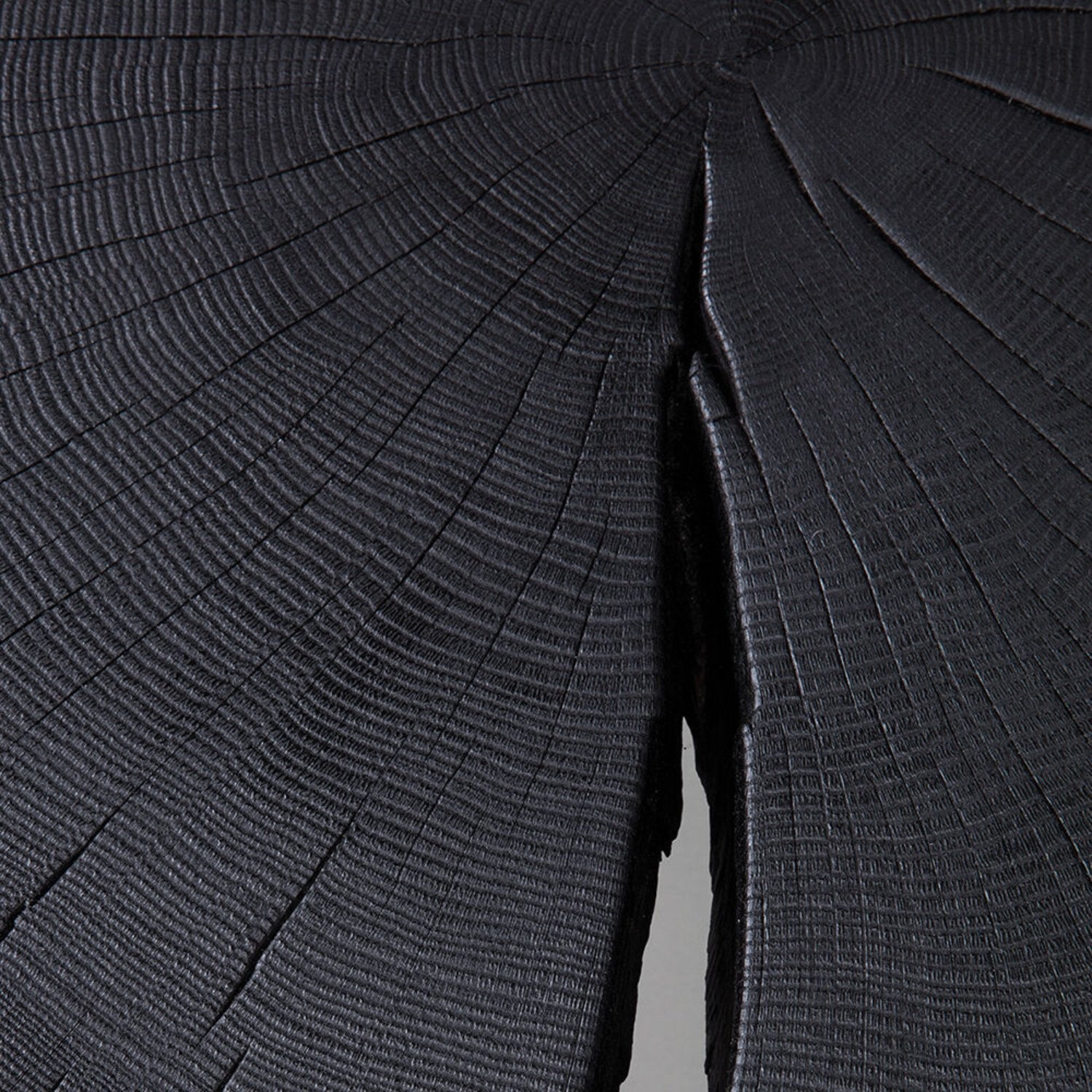 janua | bc 05 stomp table | 70-80cm | black