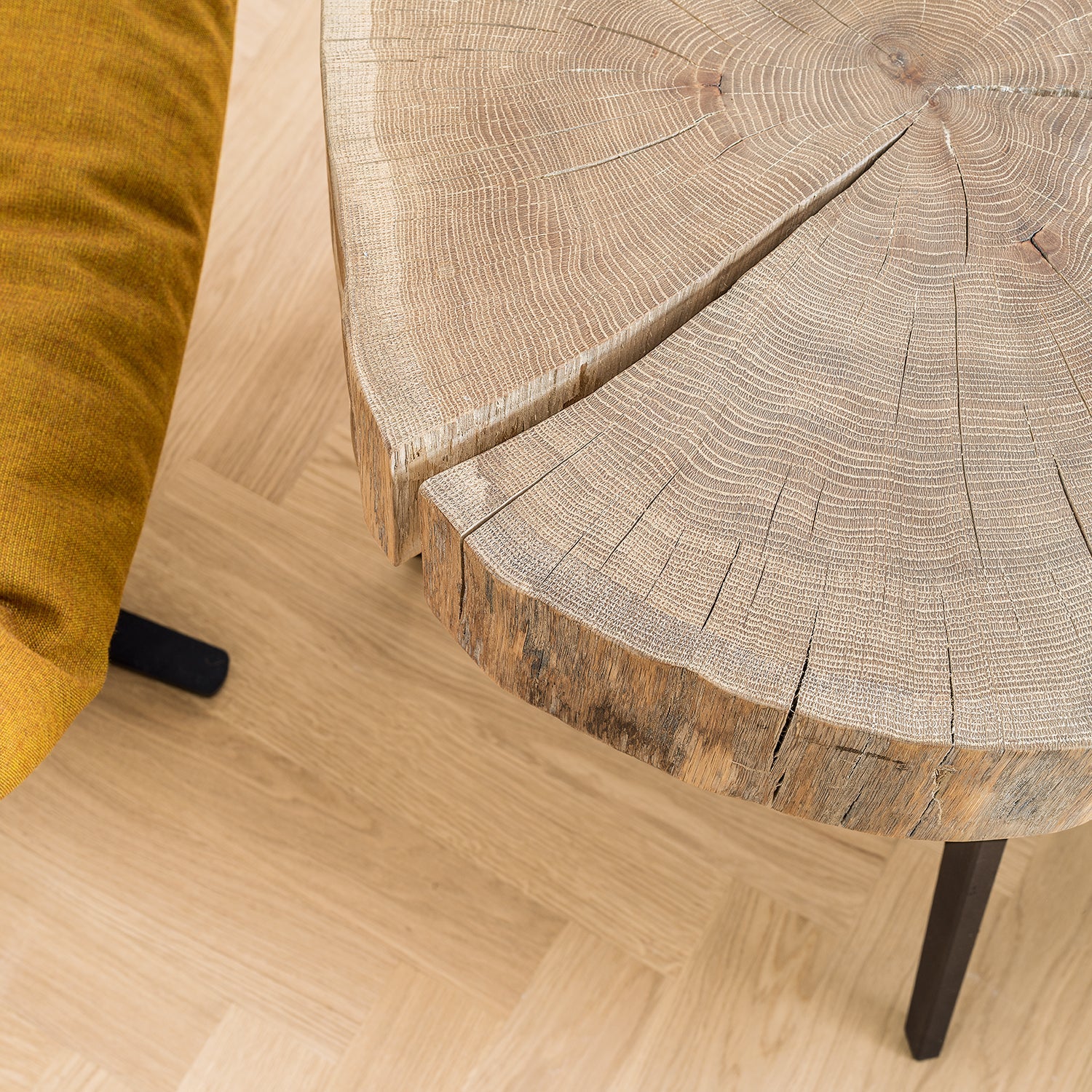 janua | bc 05 stomp table | 110-120cm | natural oak raw