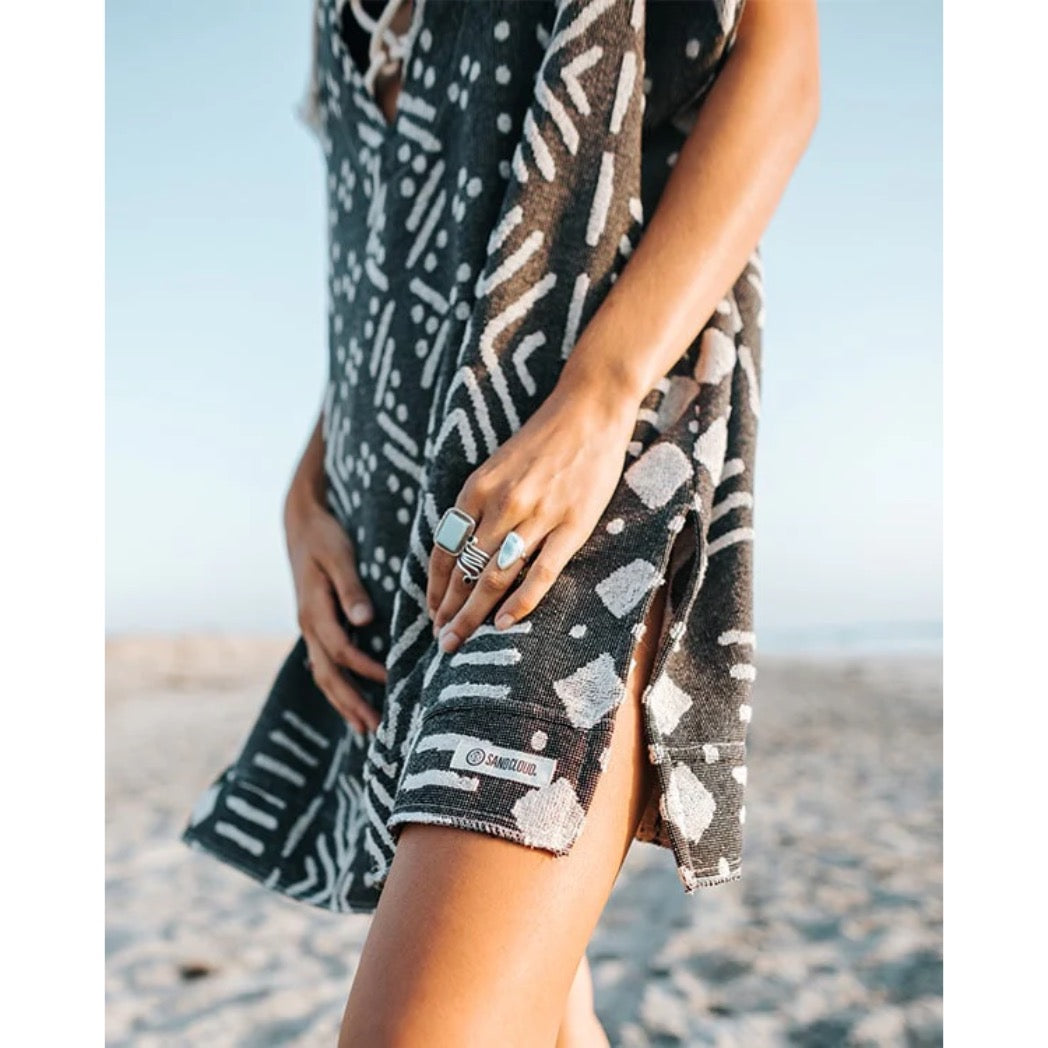 SANDCLOUD - COVER-UP | Adobe Modcloth Black