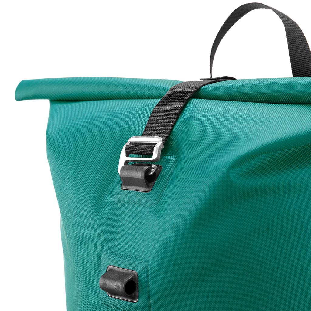 Commuter Daypack 21L