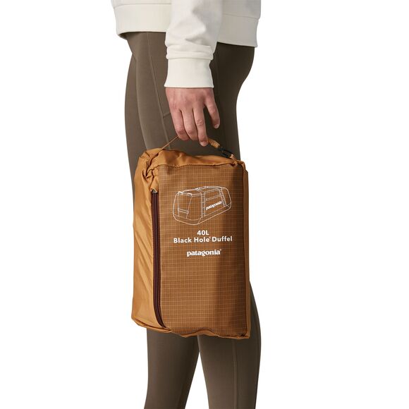 Black Hole Duffle 40L