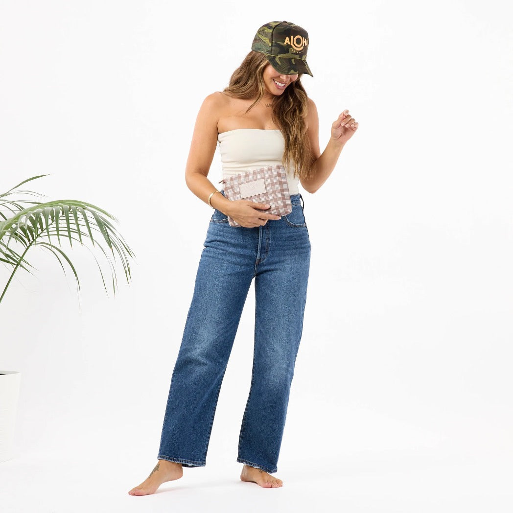 ALOHA COLLECTION - Palaka Small Pouch | Affogato